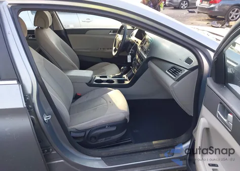 2015 Hyundai Sonata 2.4L Se z USA, uszkodzony, nr VIN 5NPE24AF7FH132694